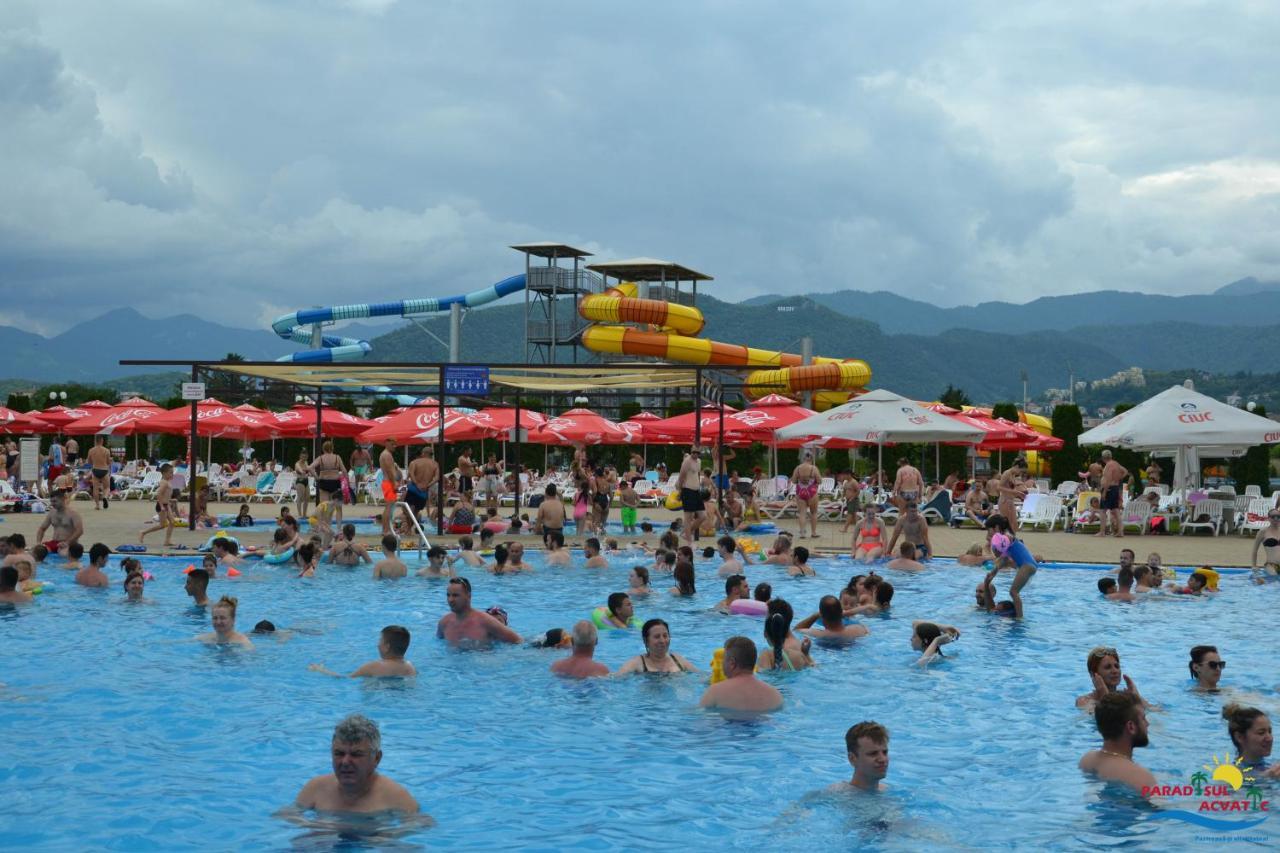 Hotel Alinalex - Paradisul Acvatic Brašov Exteriér fotografie