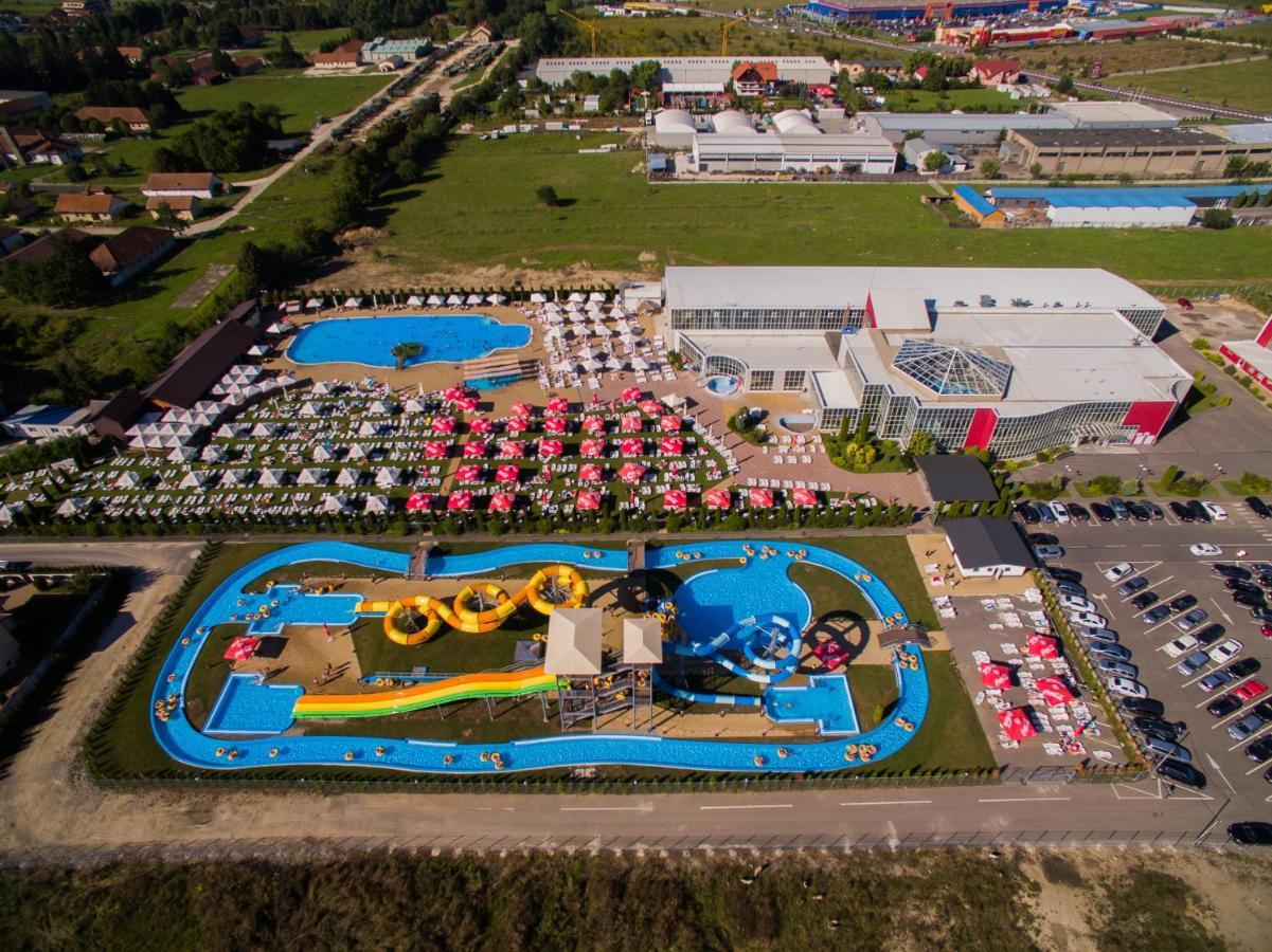 Hotel Alinalex - Paradisul Acvatic Brašov Exteriér fotografie