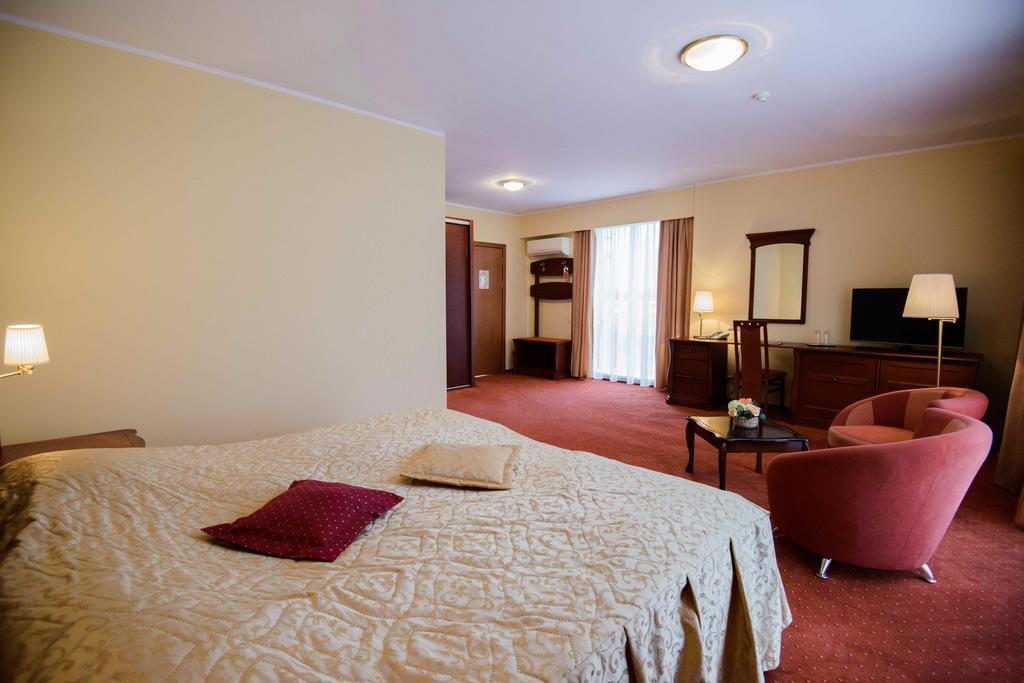 Hotel Alinalex - Paradisul Acvatic Brašov Exteriér fotografie