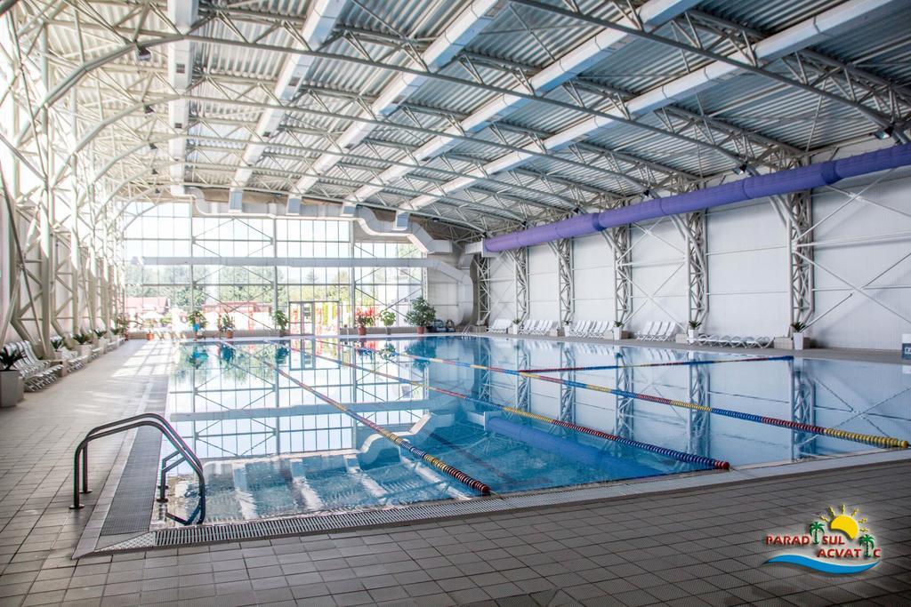 Hotel Alinalex - Paradisul Acvatic Brašov Exteriér fotografie
